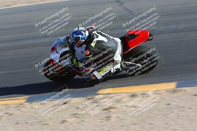 media/Jan-14-2024-SoCal Trackdays (Sun) [[2e55ec21a6]]/Turn 10 Inside (110pm)/